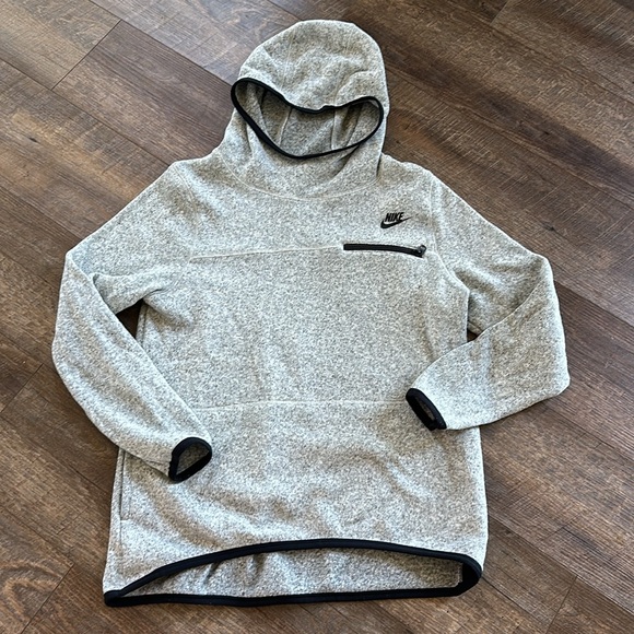 Nike Summit Hoodie in Carbon Heather - Picture 5 of 13